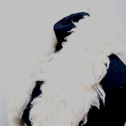 Sheepskin Women's Collar white, like new, 89×14 cm