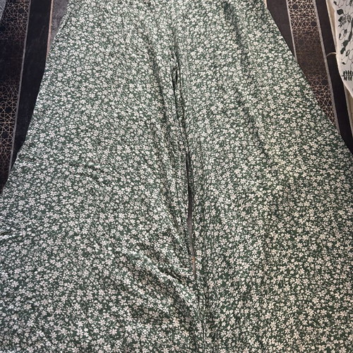 Women's pants like new, size M, white and green