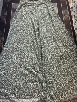 Women's pants like new, size M, white and green