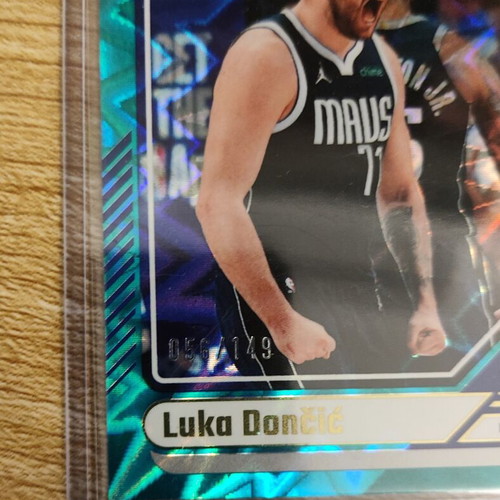 Luka Doncic Teal Explosion SP 056/149 basketball card new