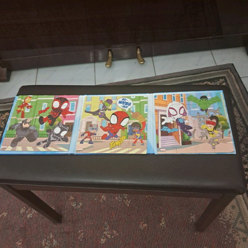 Magnetic puzzle 60 pieces Spider & friends Disney Marvel like new