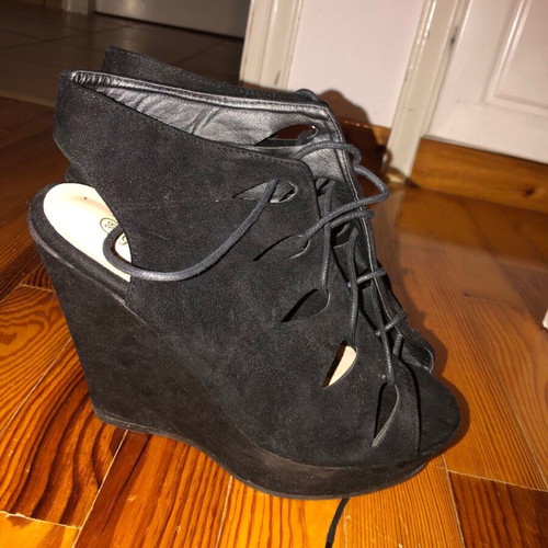 Women's platform shoes used with laces, black, size 38