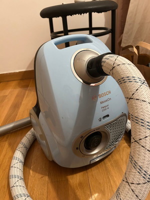 Bosch vacuum cleaner