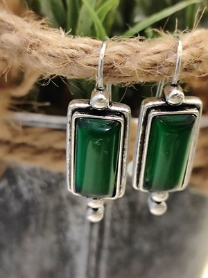 Earrings with green element vintage style, like new