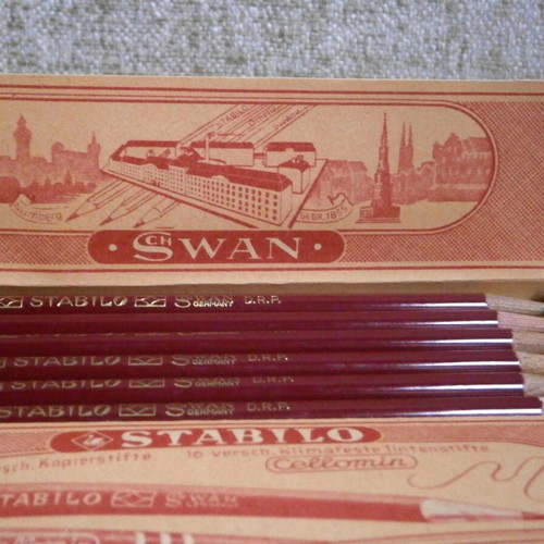 Stabilo Swan Tin Box with 12 Pencils New German Vintage