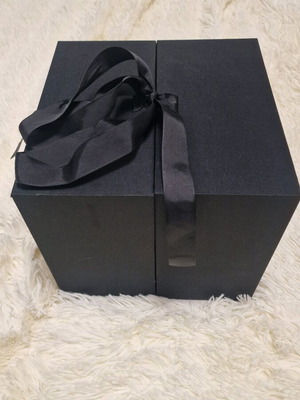 Box with compartments like new, black, ideal for jewelry
