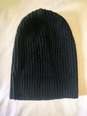 S.Oliver beanie like new, black