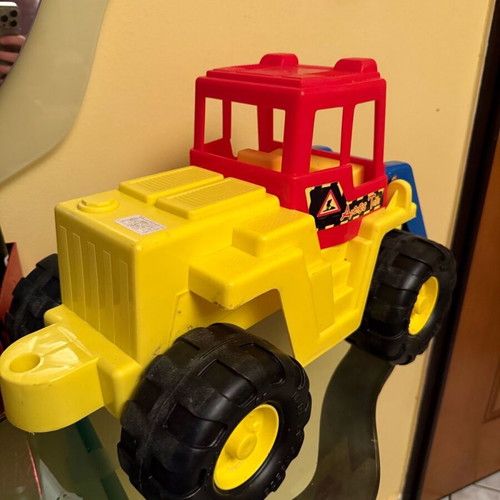 Kids toy truck excavator used with hard plastic