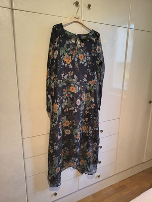 Jessica Column Dress, airy floral design, blue multicolor, size L