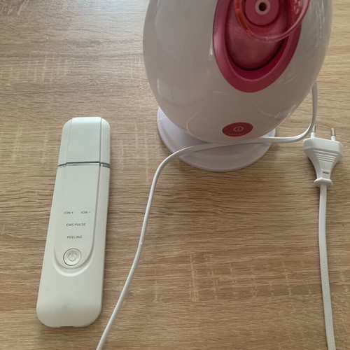 Facial cleansing set ultrasound like new