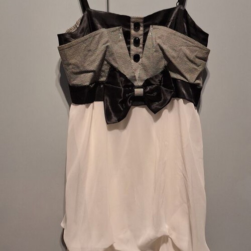 Dress used, ideal for baptism, wedding, cocktail, black and white