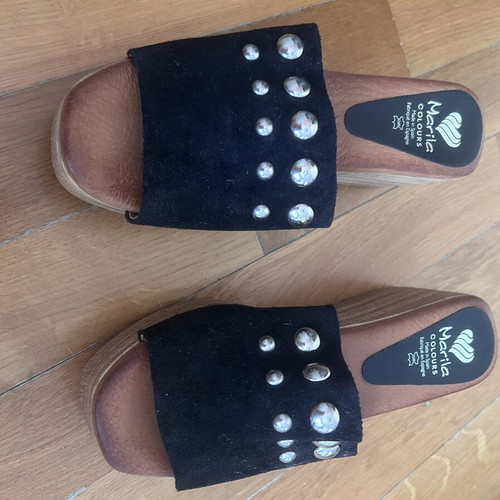 Marila Footwear black platform sandals like new with studs size 39