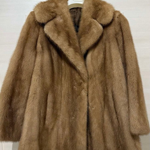 Minaidis women's fur coat One Size like new, brown mink