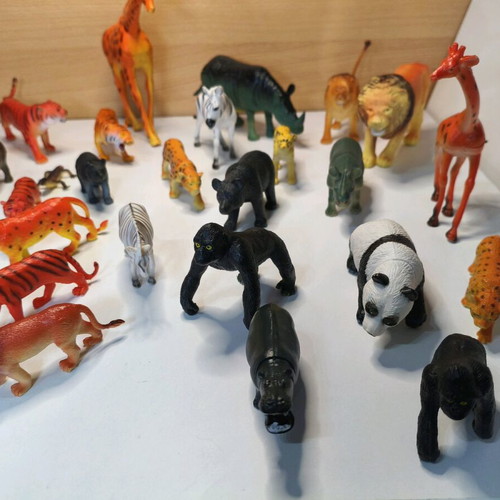 Educational jungle and savanna animals like new, over 40 pieces