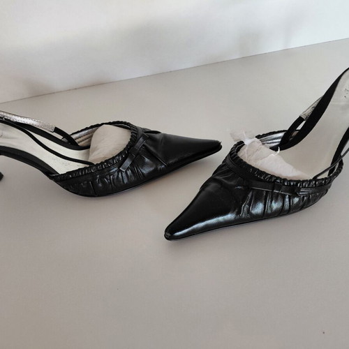 Esthissis Black Pointed Toe Shoes like new