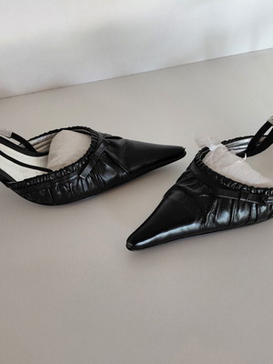 Esthissis Black Pointed Toe Shoes like new
