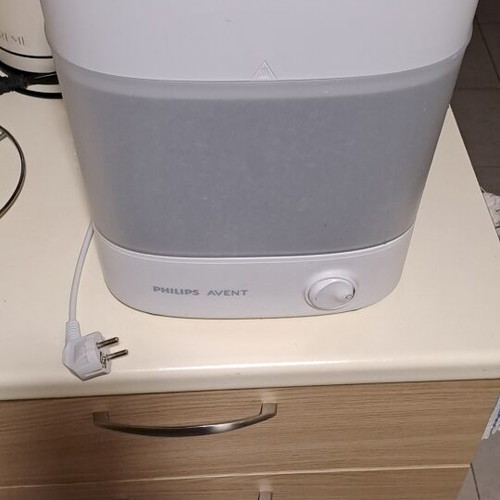 Philips Avent electric steam sterilizer with 2 Dr Brown glass baby bottles gift