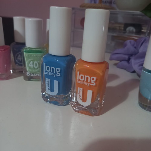 Nail polish set like new, 13 pieces