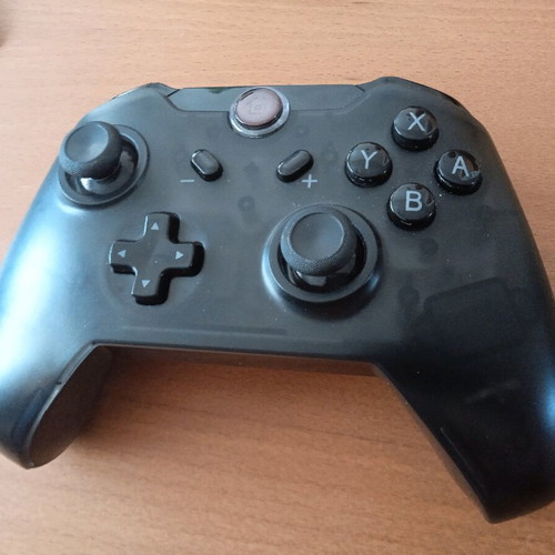 Nintendo Switch wireless controller in excellent condition