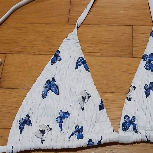 White Gofre Bikini with Blue Butterfly Design Size Medium like new