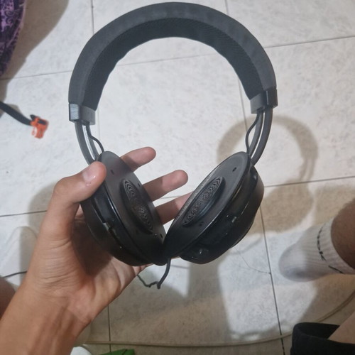 Razer Kraken headphones used, for spare parts, both speakers work