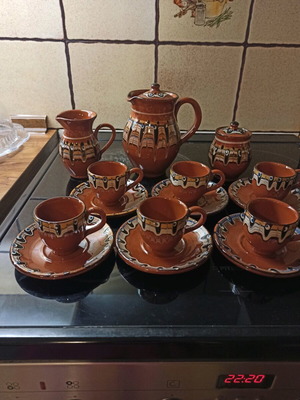 Σετ φλυτζάνια ελληνικού καφέ με γαλατιέρα, ζαχαριέρα και κανάτα κεραμικά χειροποίητα λαϊκής τέχνης Βουλγαρίας