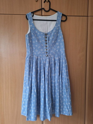 Vintage blue floral dress with buttons like new, size M
