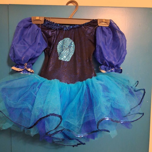 Ballet costume for girl kindergarten like new