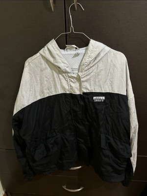Adidas ζακέτα μεταχειρισμένη, μέγεθος M, μαύρο και άσπρο