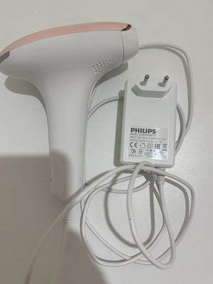 Philips Lumea 7000 Series IPL hair removal set
