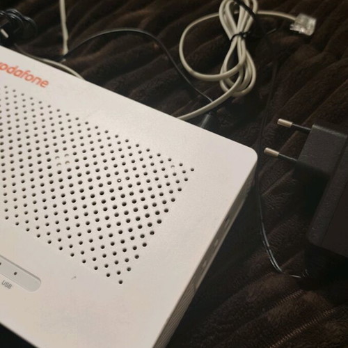 Vodafone router white like new