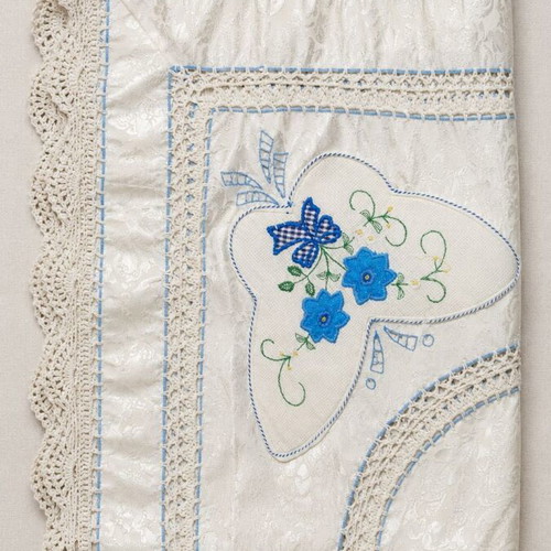 Vintage embroidered tablecloth 80x80 cm satin texture with lace and blue flowers