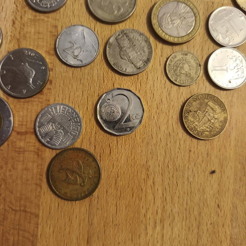 Foreign coins used, pack