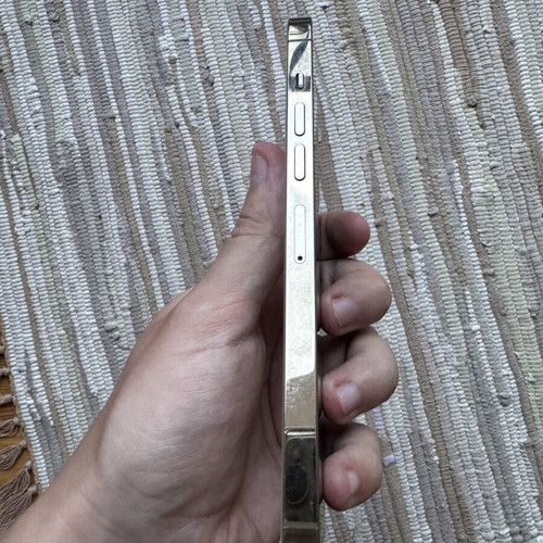 Apple iPhone 13 Pro Max 256GB smartphone, beige