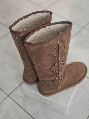 Soft suede boots size 41