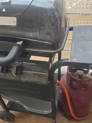 Barbecue used, needs cleaning