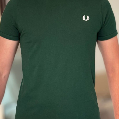 Fred Perry Ringer T shirt green Small like new