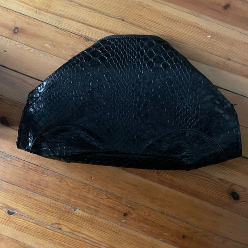Axel clutch bag like new
