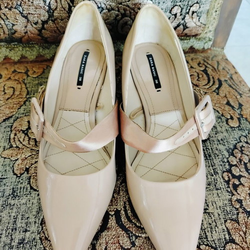 Zara beige patent leather heels size 38, 6 cm heel, like new