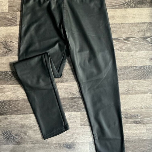 Black leather look leggings like new, size S/M