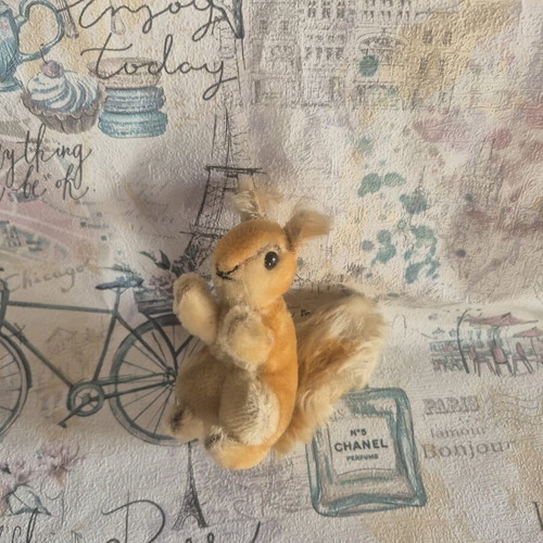 Vintage Steiff Red Squirrel Possy Soft Toy mohair like new, 5"