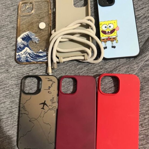 iPhone 15 cases like new