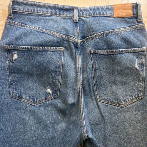Bershka flare jeans with rips like new, blue size 40