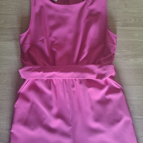 Jumpsuit Chaton like new, sleeveless with belt, fuchsia