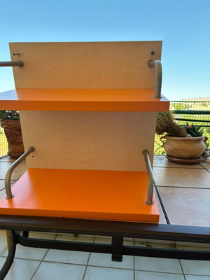 Wall shelves like new set
