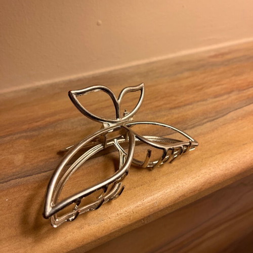 Butterfly hair claw clip new, silver