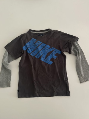 Nike παιδική μπλούζα αγοριού με διπλό μανίκι μέγεθος 6-7 ετών σαν καινούργιο