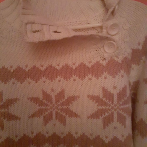 Cropped knitted sweater with high collar and buttons, size Medium, white with pink pattern