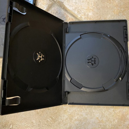 DVD cases pack of 4, 3-disc slots, like new, black