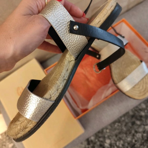 Castaner women's platform sandals size 39, like new, silver